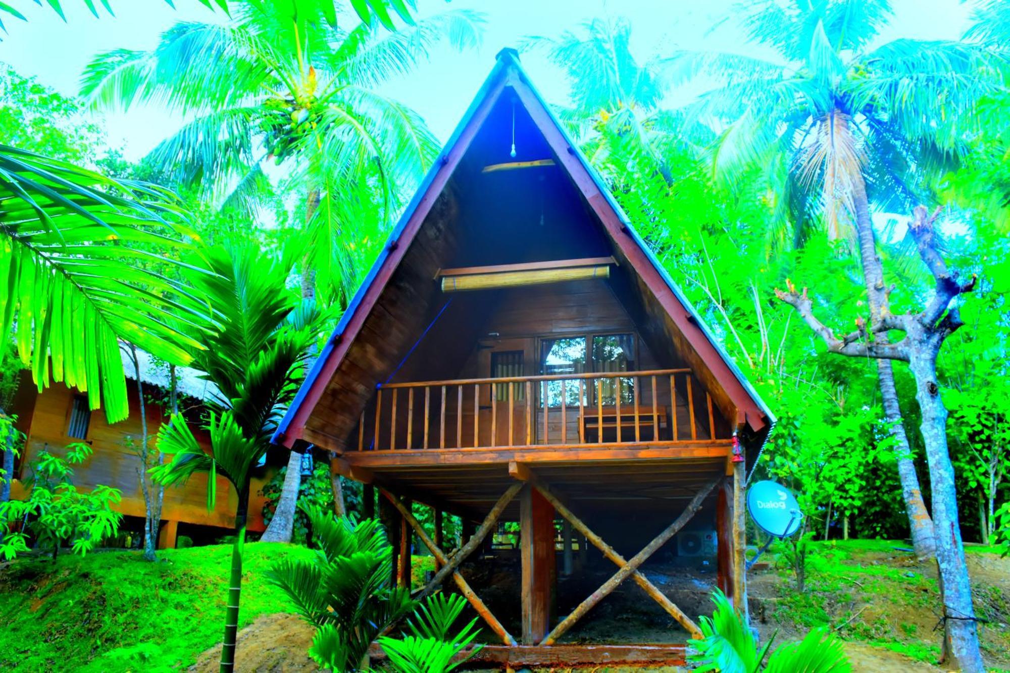 Wild Lake Side Udawalawe Exterior photo