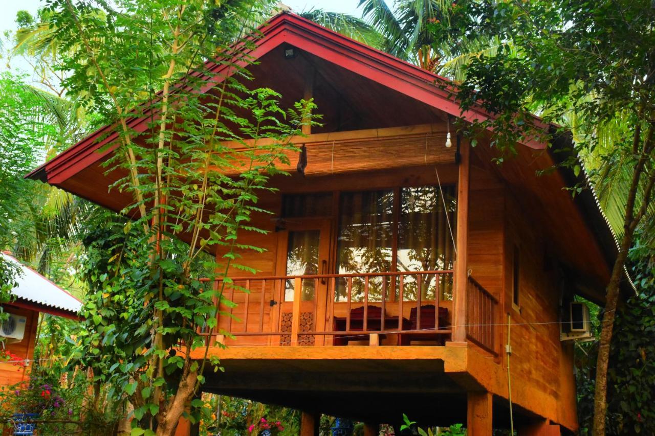 Wild Lake Side Udawalawe Exterior photo
